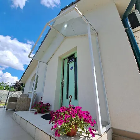 Ferienwohnung Santorini Sremska Mitrovica Exterior foto